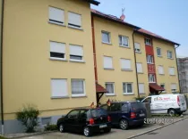 Mehrfamilienhaus mit Satellitenanlage in Eimeldingen
